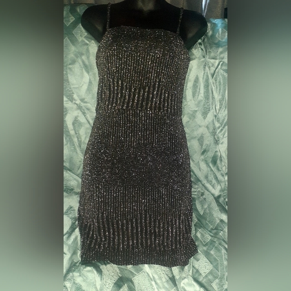 Trixxi Dresses & Skirts - Womens size Small Trixxi Silver & Black dress.